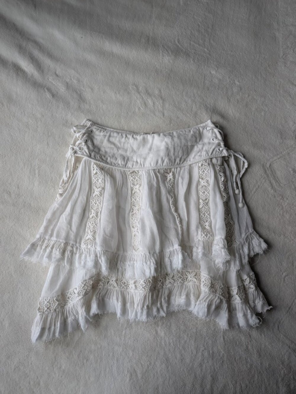 Tularosa Flowy Skirt in White